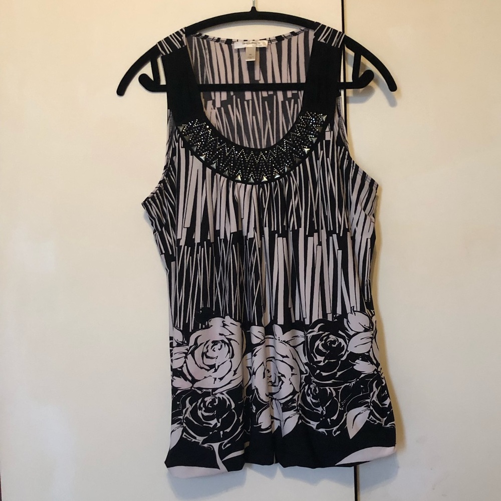 ✨✨Dress Barn. XL Scoop neck sleeveless top.